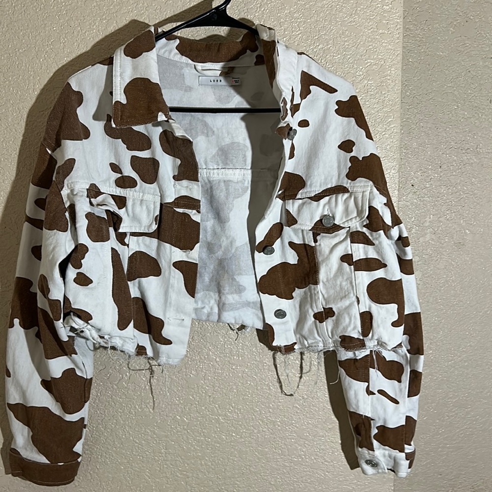 Cow print crop denim jacket